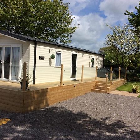 Lake District Cumbria Gilcrux Solway Firth Cabin Wigton Exteriör bild